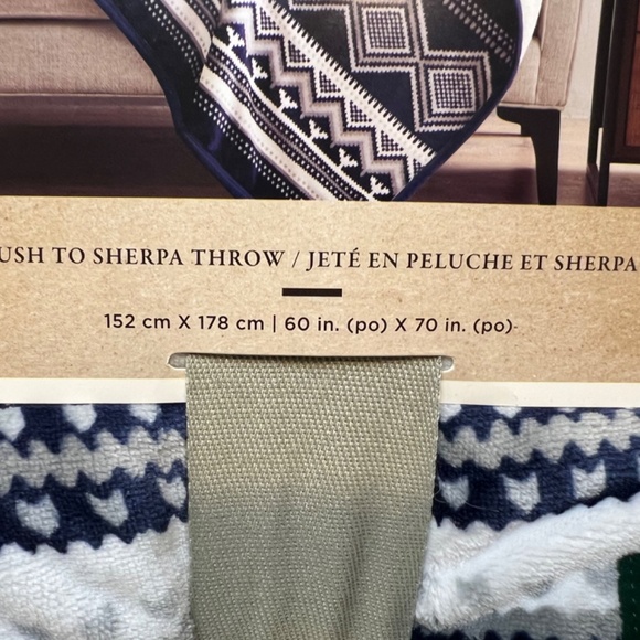 Woolrich Plush Sherpa Blanket, NEW, 60" X 70", Aztec Boho Bohemian - Picture 4 of 9